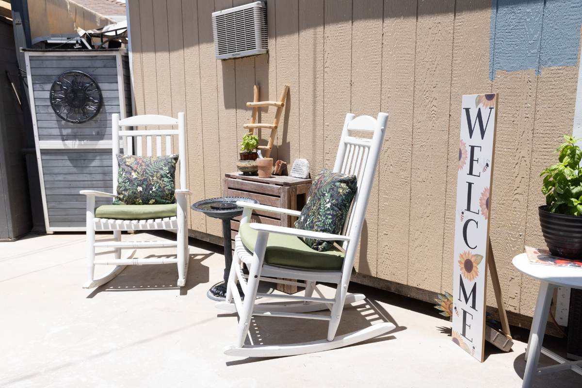 Brand-New Furnished Room with Smart TV, Laundry Access, Patio, and Beach Gear - Photo 3