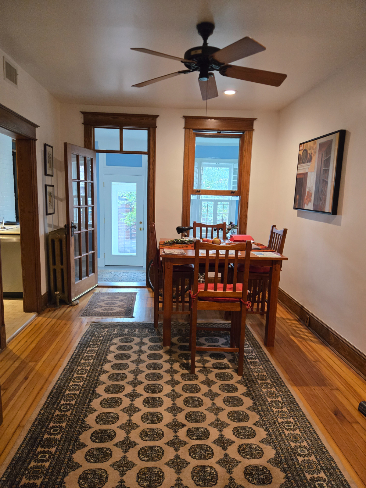 Classic, Renovated DC Rowhouse that retains century-old charm aesthetically - Photo 6