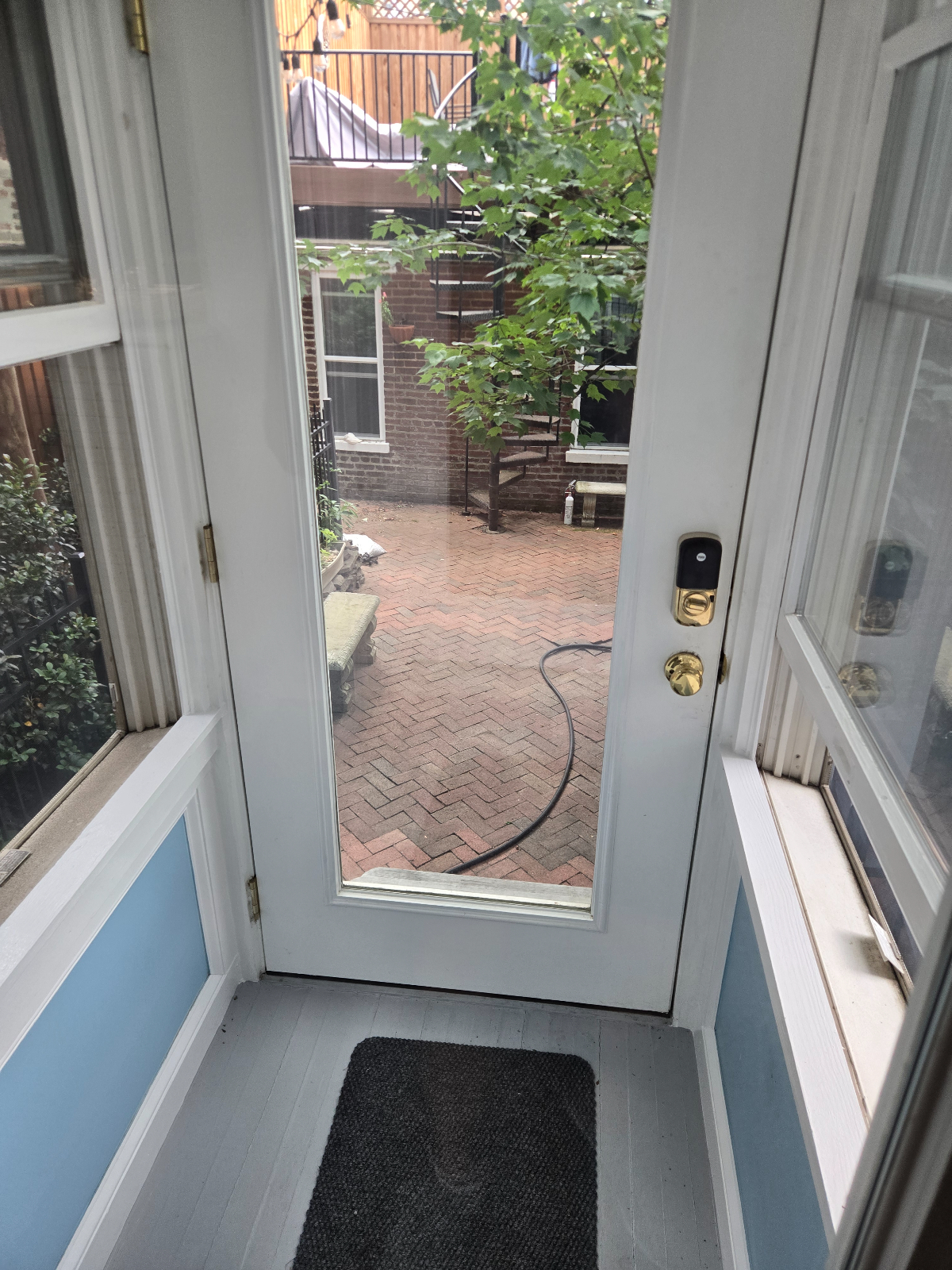 Classic, Renovated DC Rowhouse that retains century-old charm aesthetically - Photo 9