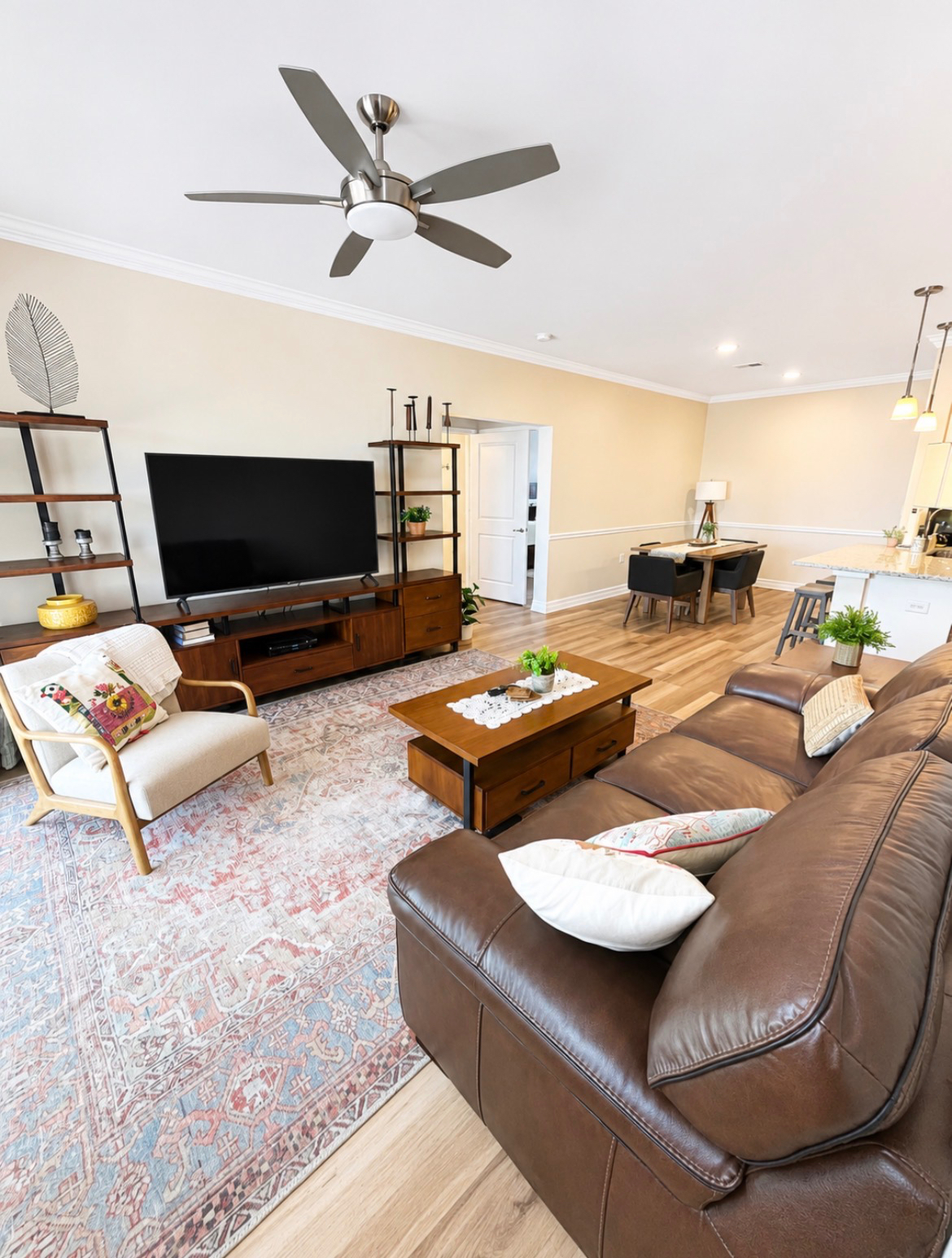 LUXURY WATERFRONT 3B/2B - Photo 7