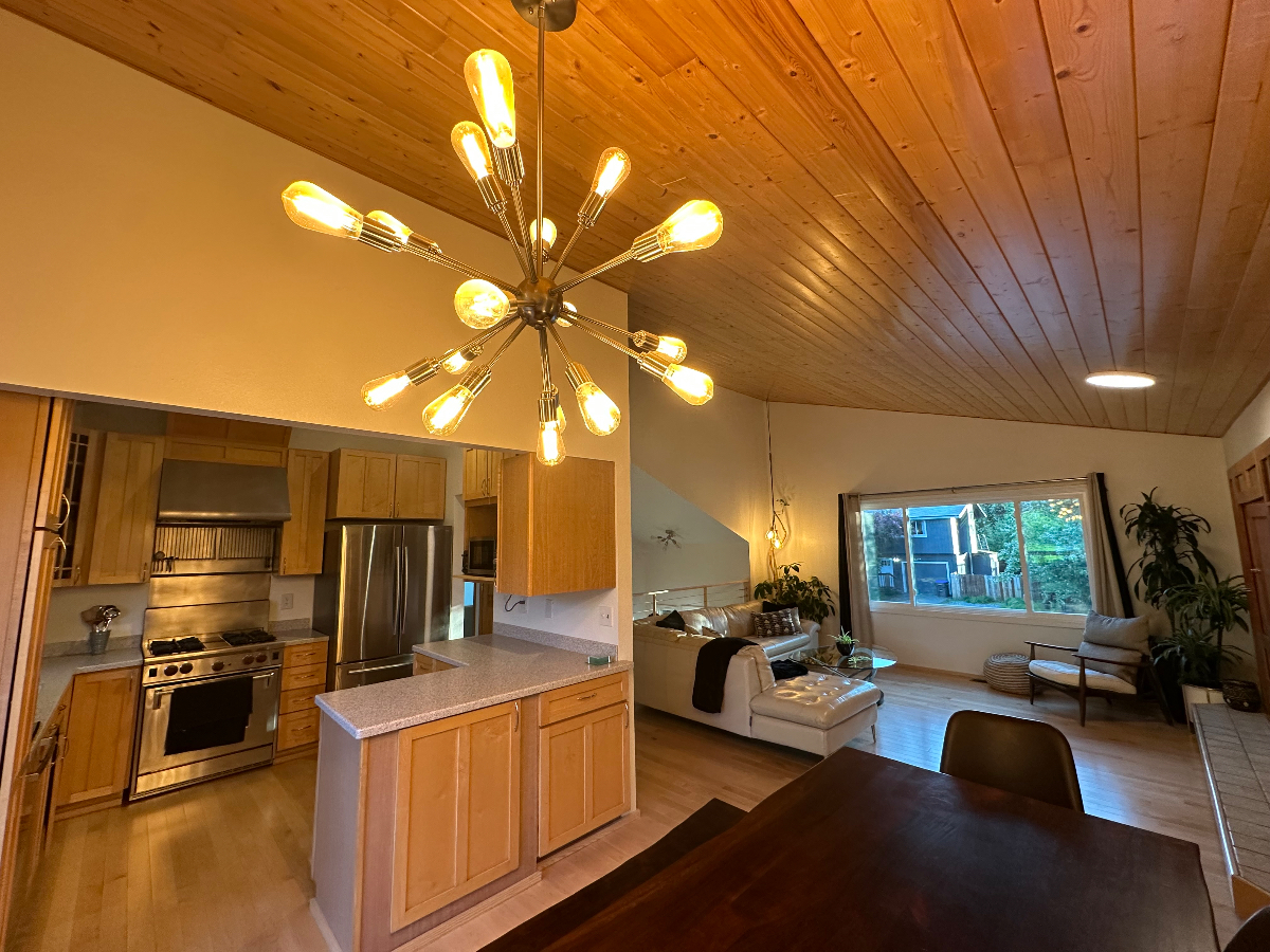Modern Anchorage home - - Photo 12
