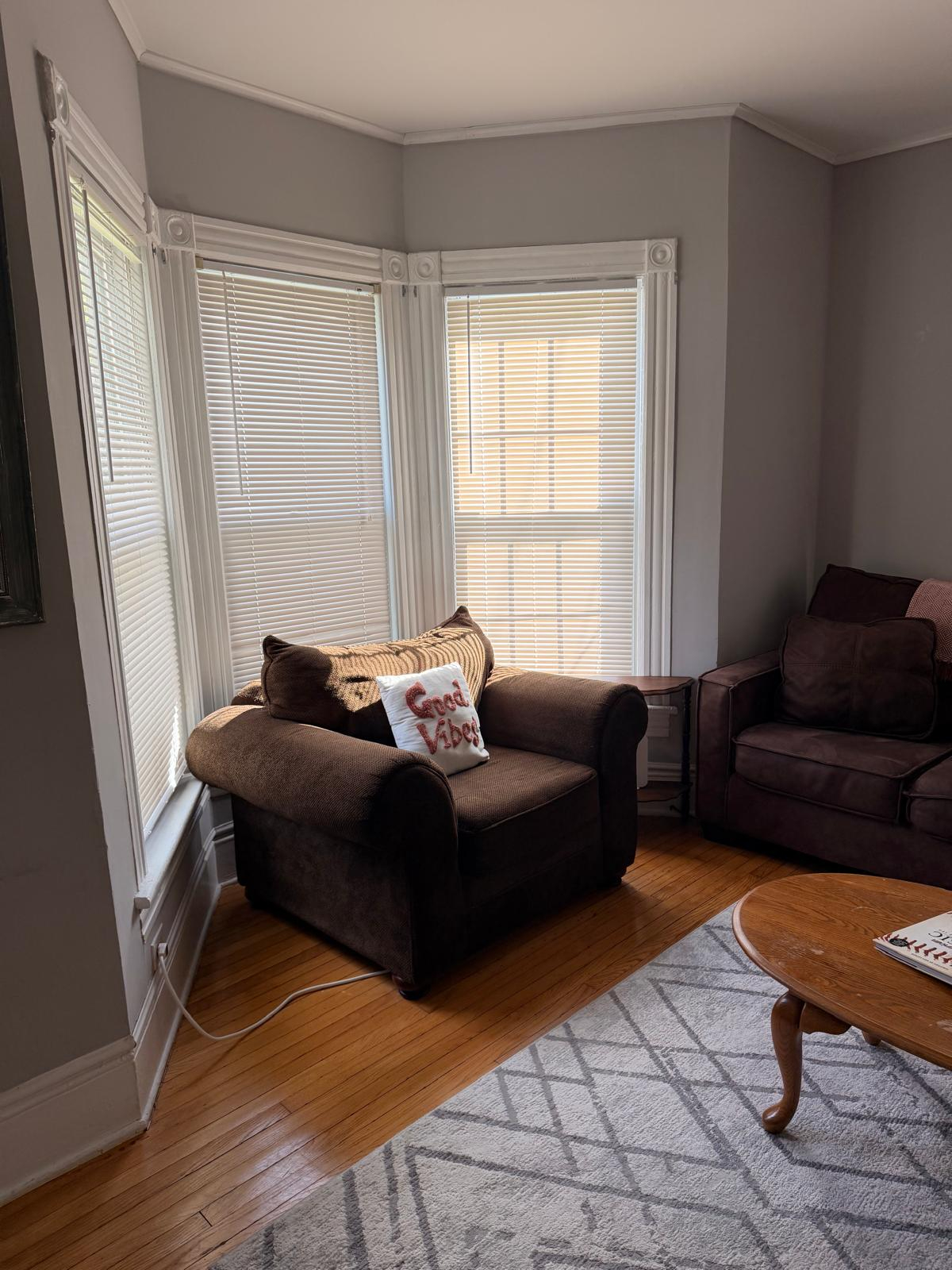 Furnished 3BR/1BA Apartment | Private Unit | Porch & Yard | Walk to A.O. Fox Hospital & Downtown - Photo 2