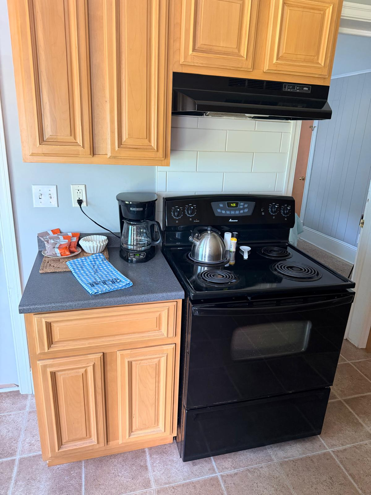Furnished 3BR/1BA Apartment | Private Unit | Porch & Yard | Walk to A.O. Fox Hospital & Downtown - Photo 6