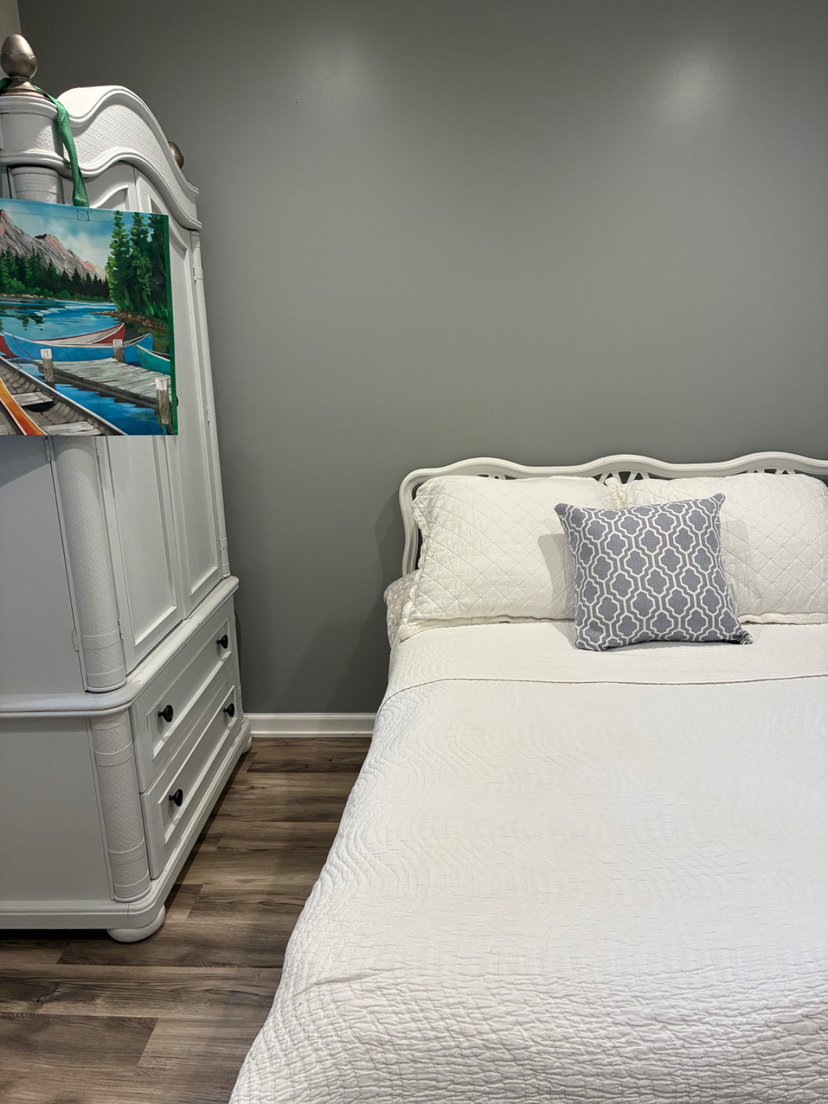 Peaceful Waterfront Retreat Featuring Private Room Shared Amenities And Prime Location - Photo 8