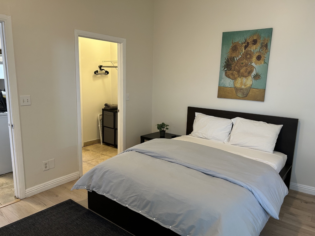 Comfy Studio By Staples, Convention Cntr, Nokia & J.W. in Downtown L.A. - Photo 3