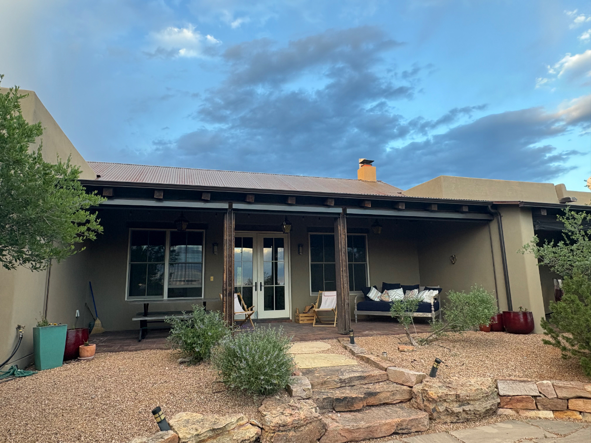 Partial Tesuque Home with Gorgeous Views - Photo 2