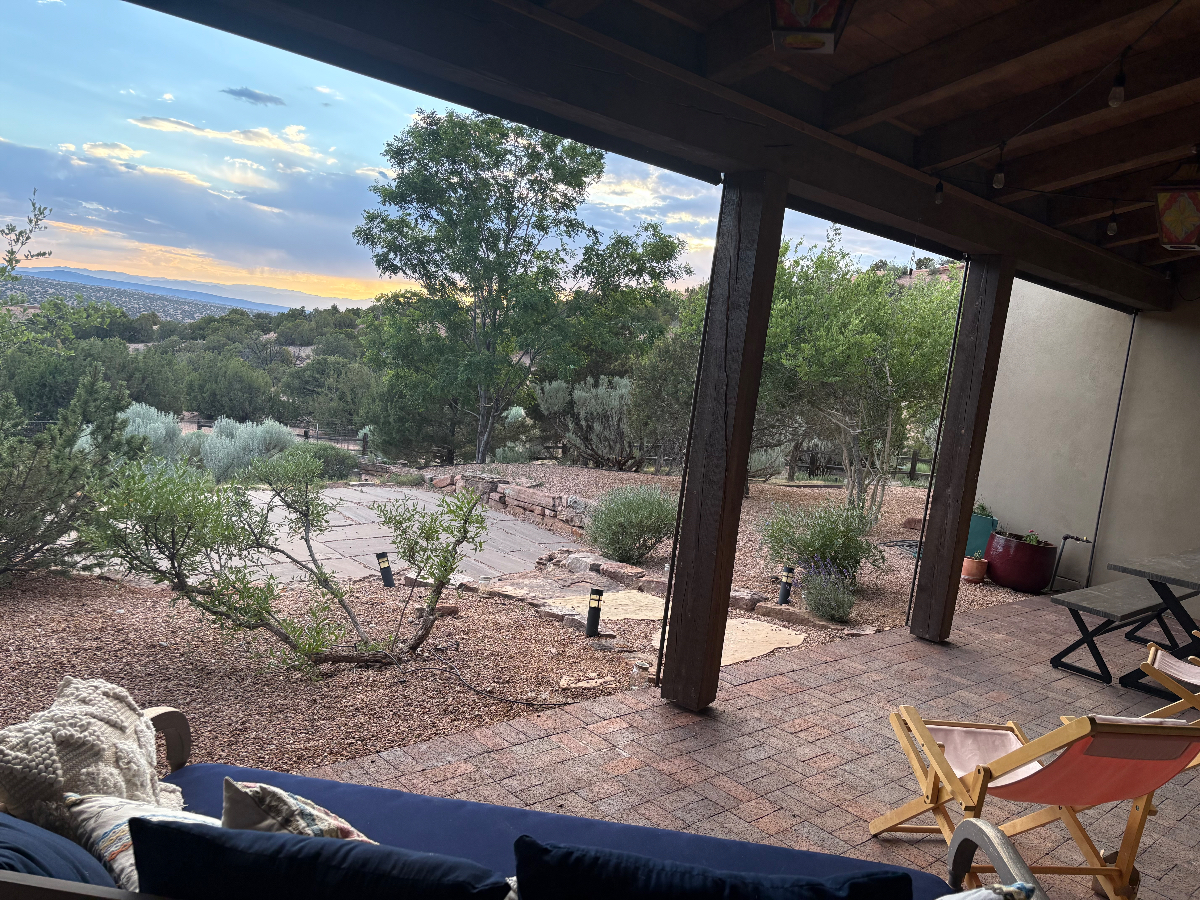 Partial Tesuque Home with Gorgeous Views - Photo 3