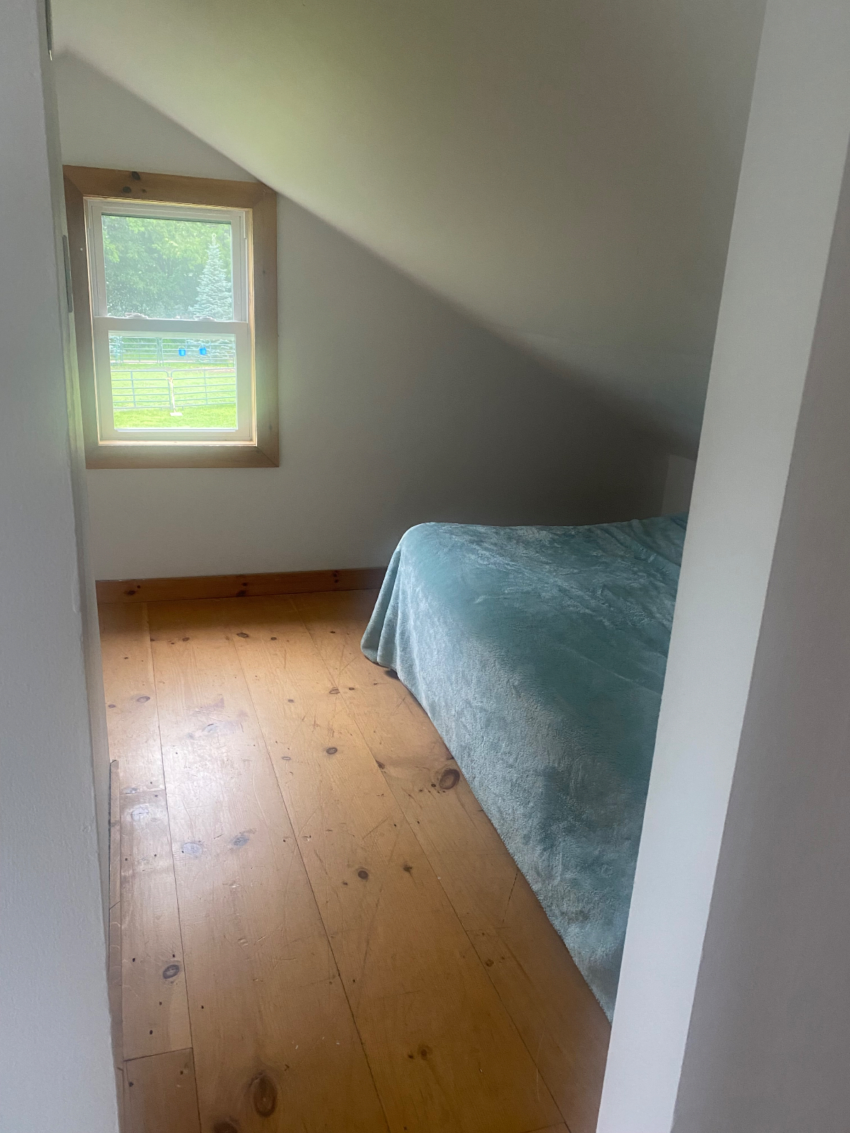 Fantastic location, amazing views, bight space with amazing views - Photo 10