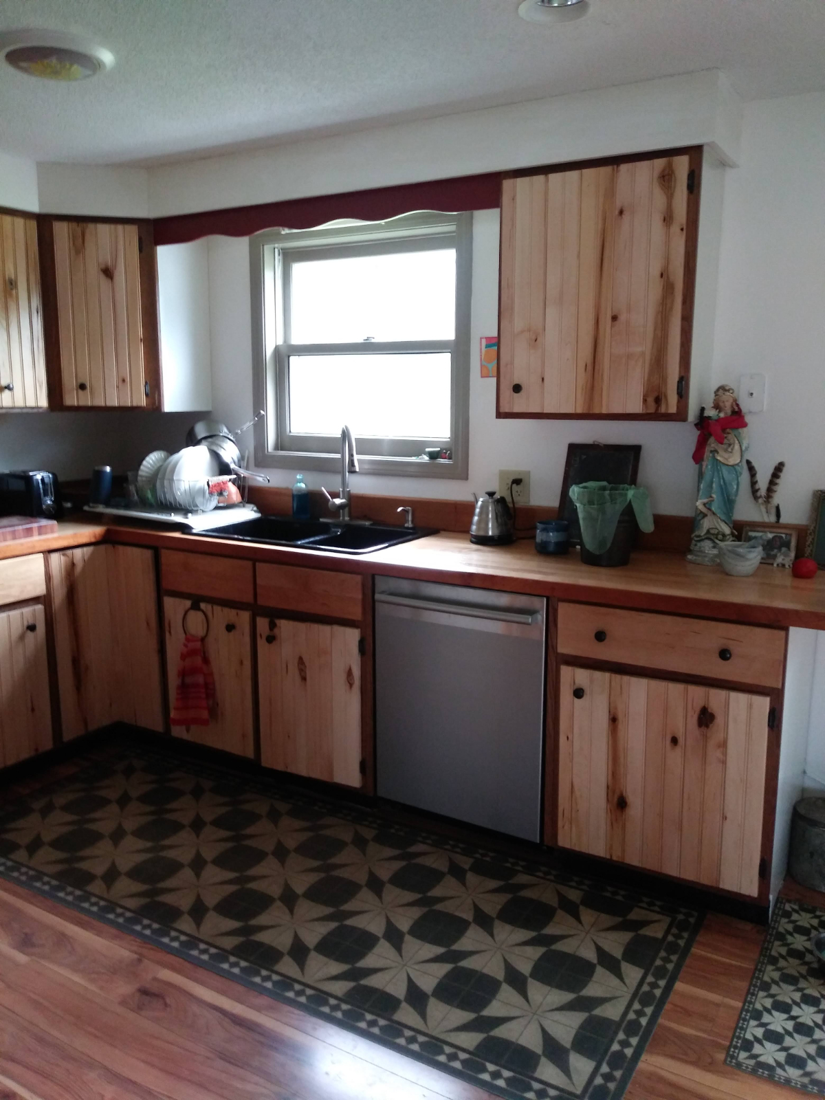 Newly Renovated Ranch on 2.5 Acres - Photo 11