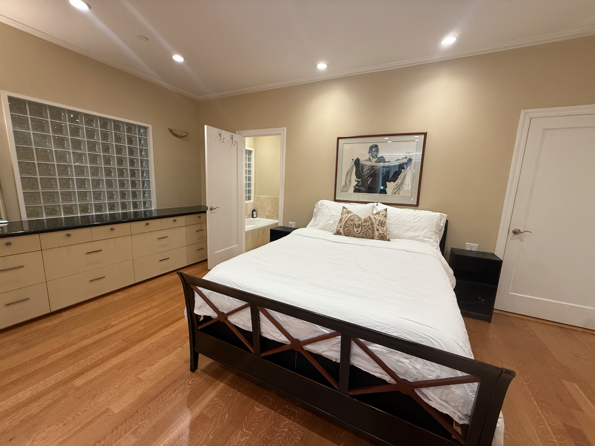 Luxury Furnished Marina Condo | Private Garden | 1BD/1.5B - Photo 6