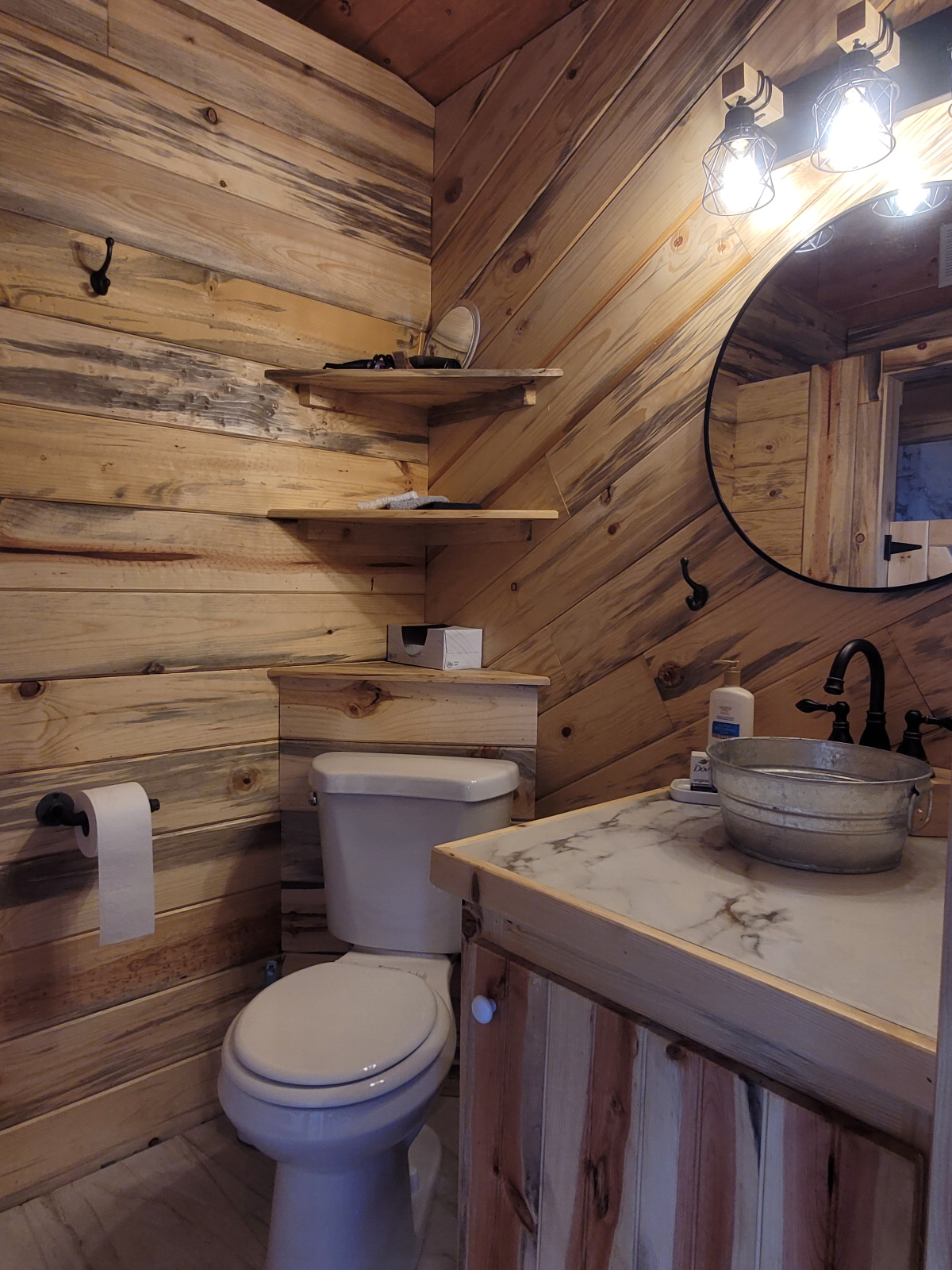 Red Rocks Suite at the Go Away Ranch - Photo 5