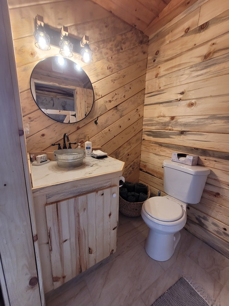 Red Rocks Suite at the Go Away Ranch - Photo 4