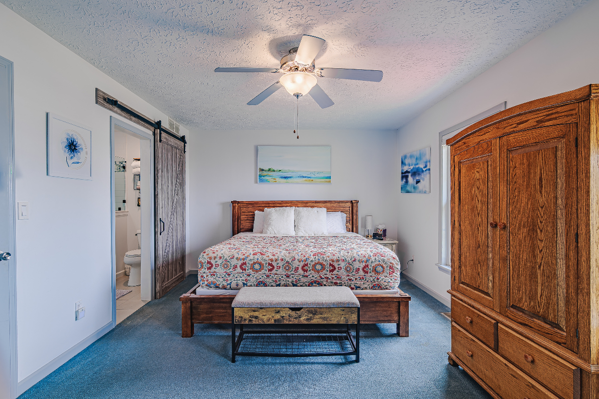 Lake Home - Photo 9