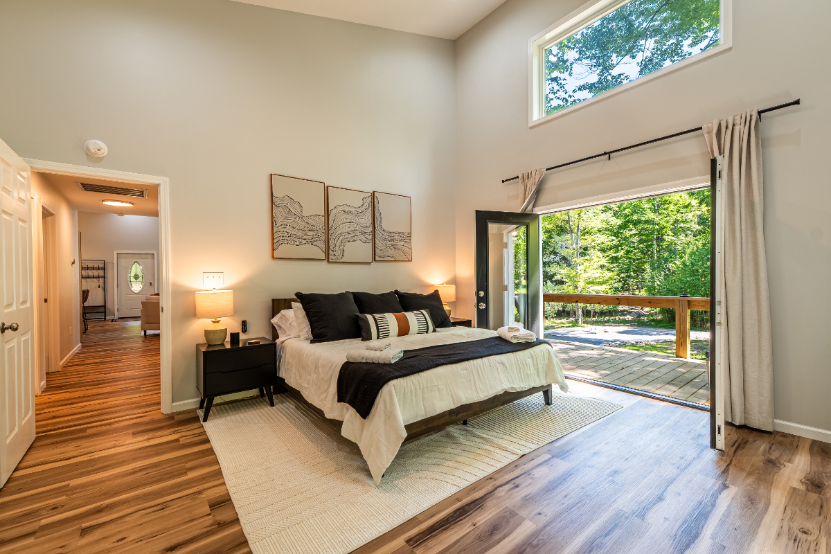 Modern 3BR Cabin near NRG & Fayetteville/Summersville Hospitals - Photo 3