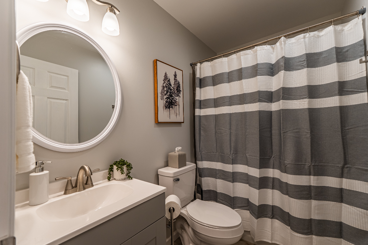 Modern 3BR Cabin near NRG & Fayetteville/Summersville Hospitals - Photo 7