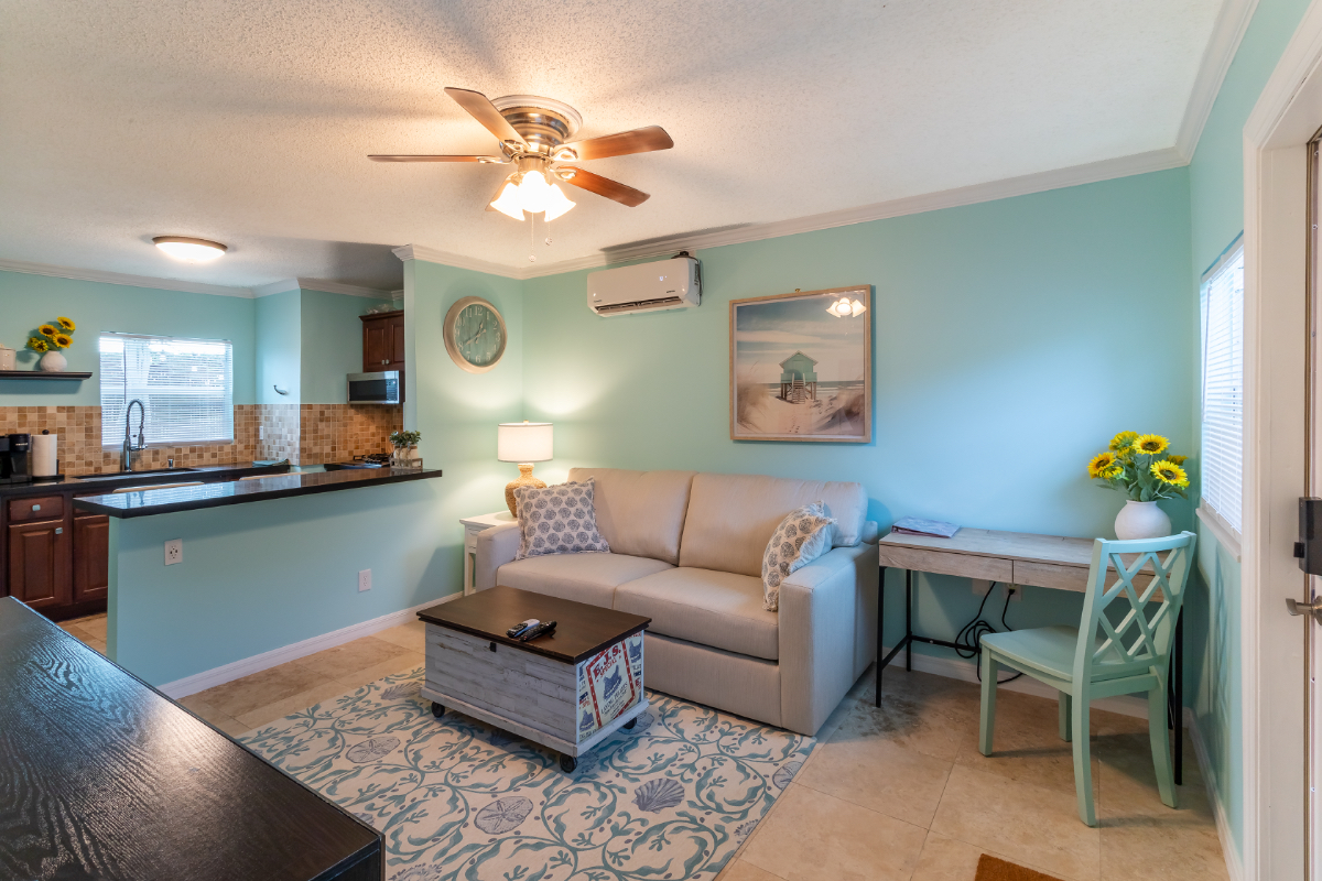 Coastal Cottage With Its Own Backyard & Parking - Photo 7