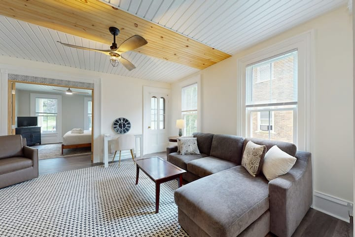 Refurbished First Floor Home Near CMAC, Canandaigua Lake, And Major Medical Centers - Photo 1