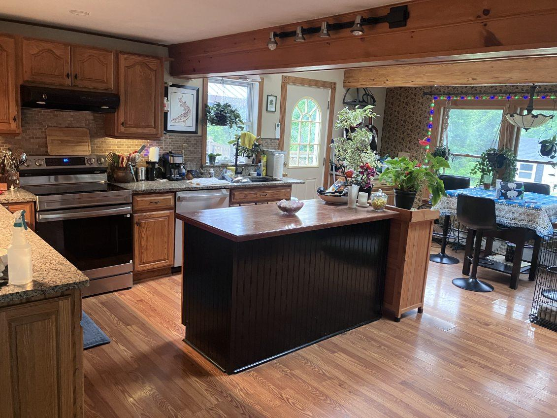 Large Private Apartment Near UVM Medical Center And Essex Experience - Photo 4