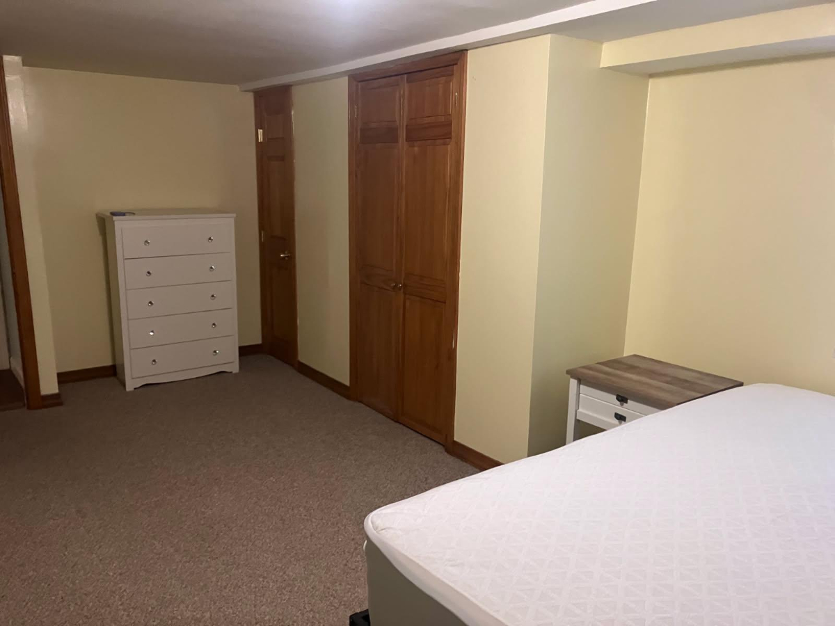 Large Private Apartment Near UVM Medical Center And Essex Experience - Photo 6