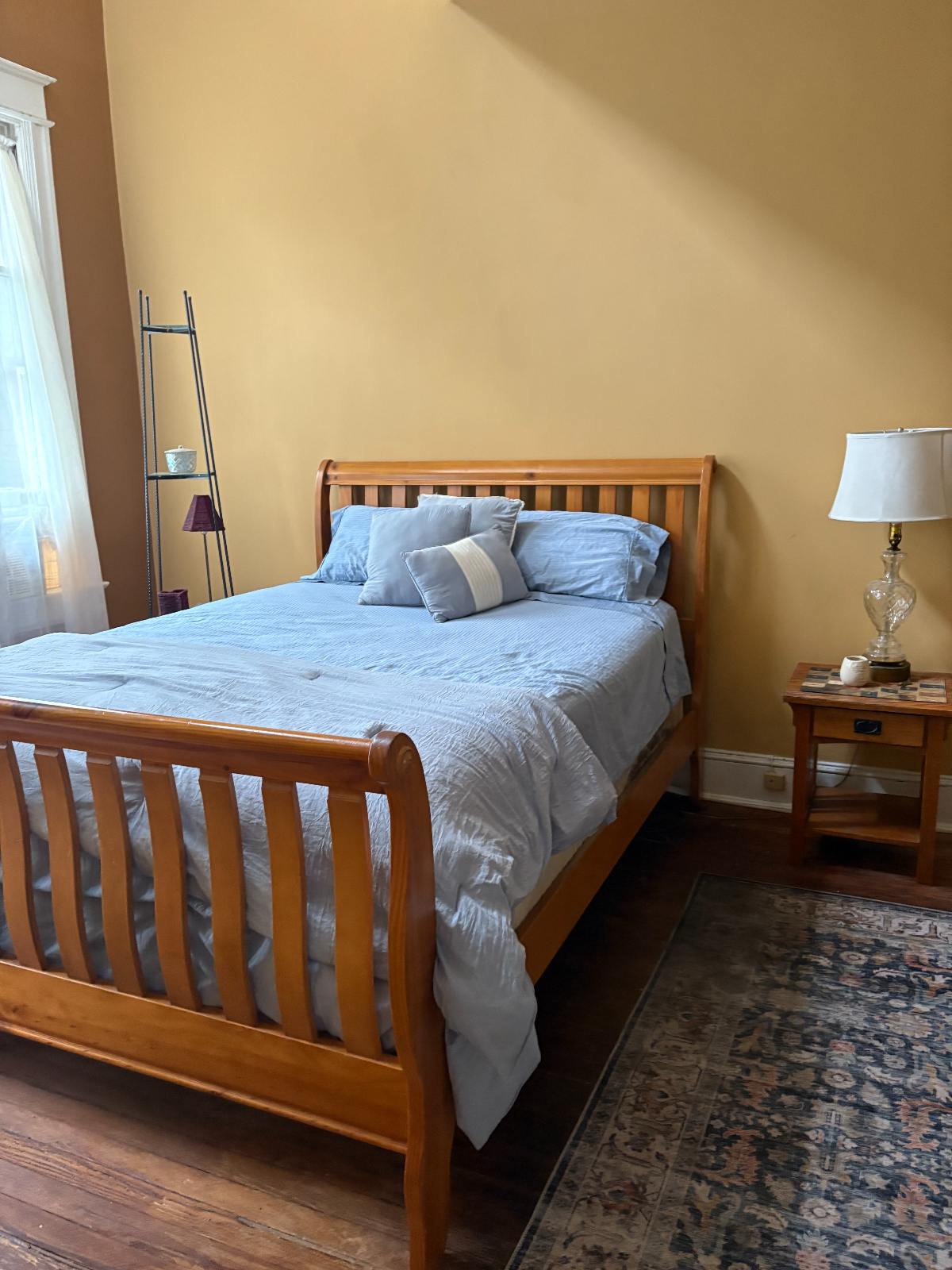 Very conveniently located Victorian - Federalist Style, Row house in DC.  Home -Away From  - Home! - Photo 10