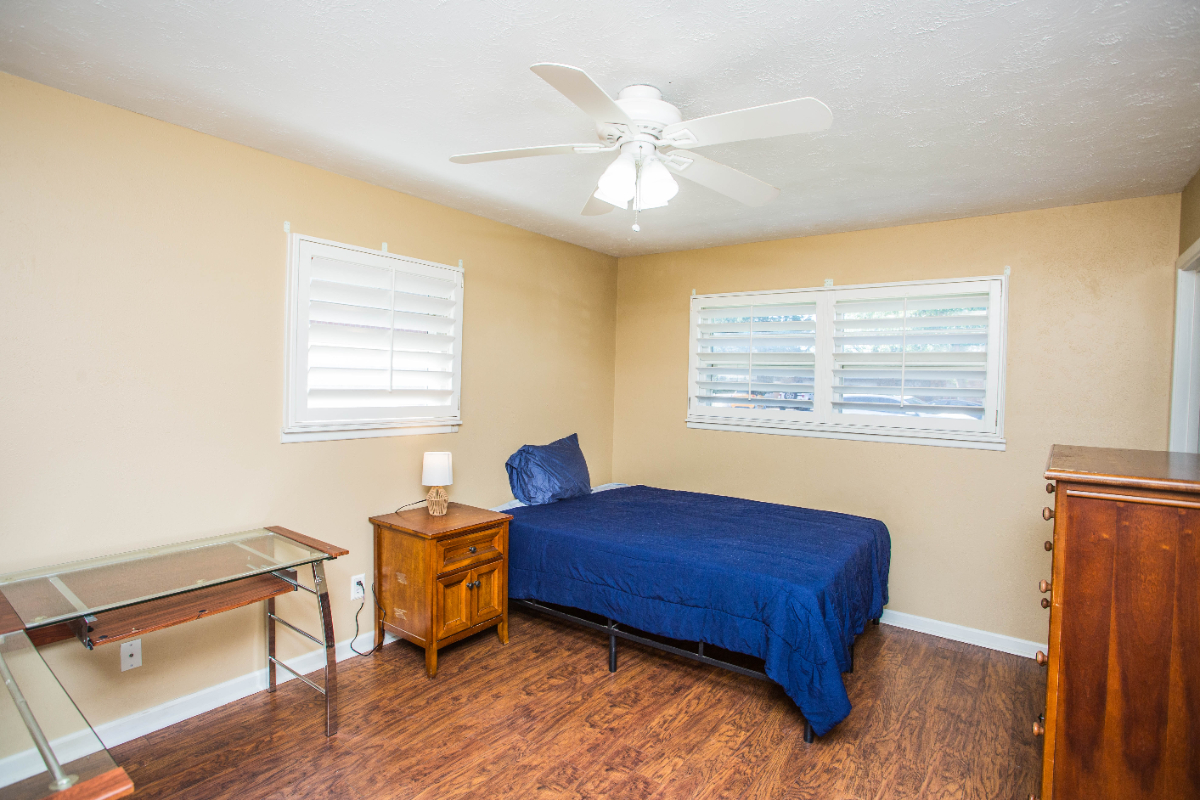 Furnished Central Lubbock--4 Bedroom, 2 Bath, 2 Car Garage Home - Photo 12