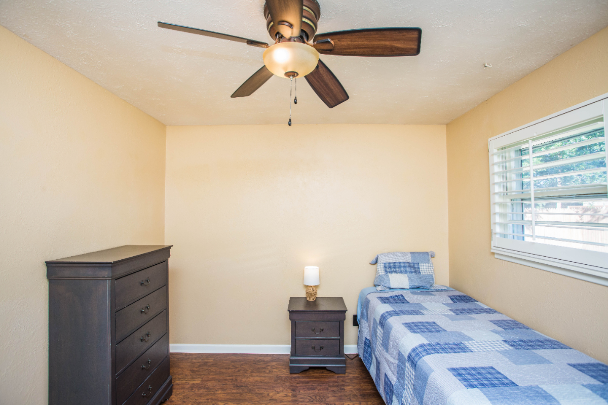 Furnished Central Lubbock--4 Bedroom, 2 Bath, 2 Car Garage Home - Photo 11