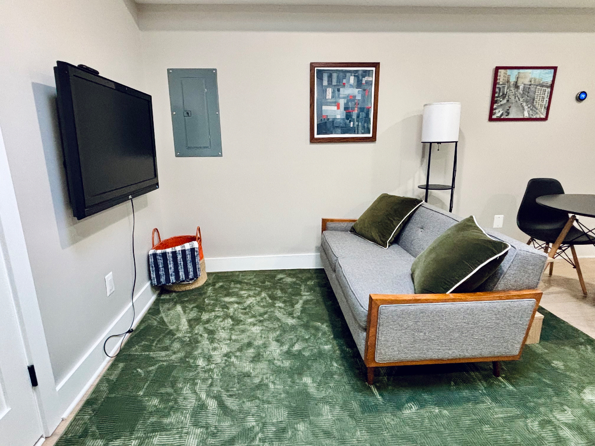 Modern 2BR Second-Floor Condo Near H St and Union Market - Photo 12