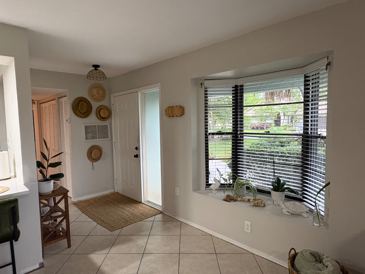 Charming Coastal Condo - Photo 3