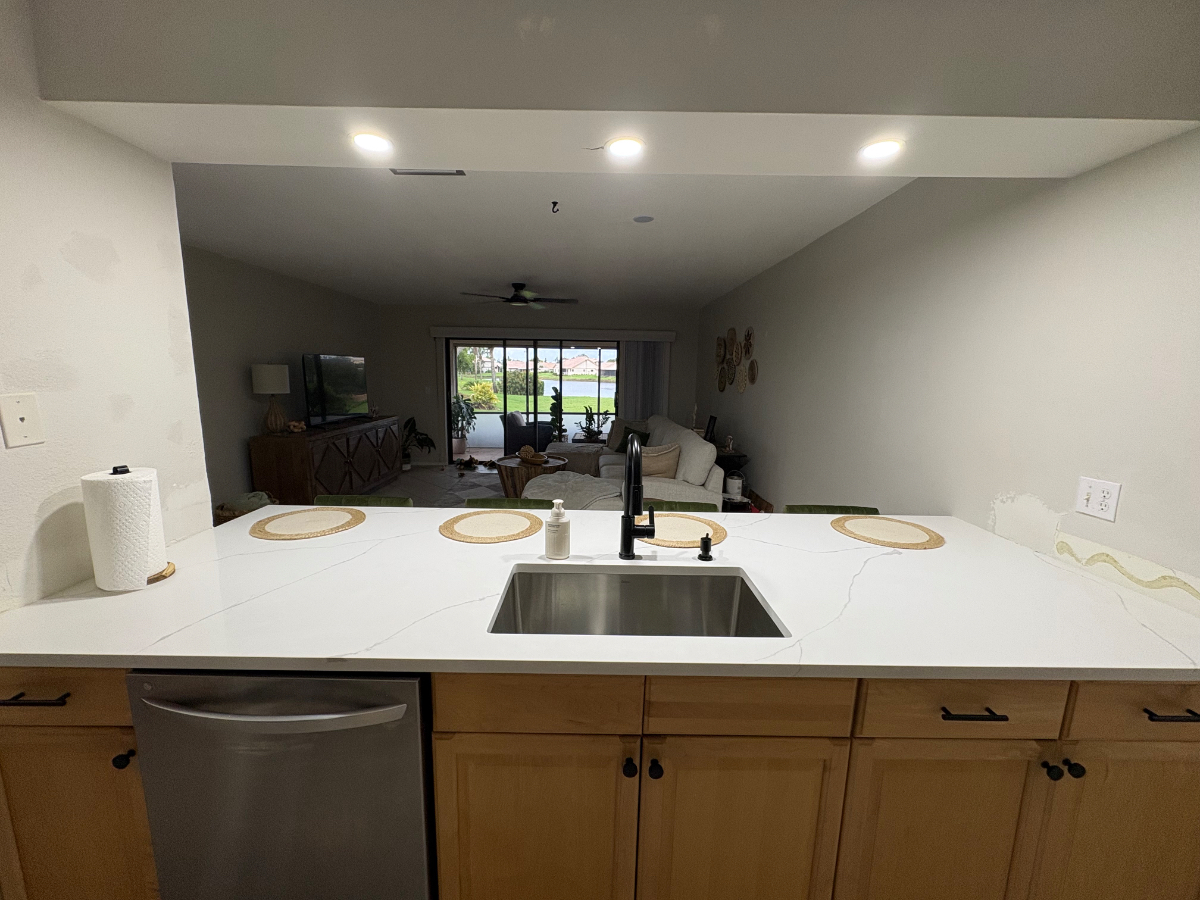 Charming Coastal Condo - Photo 7