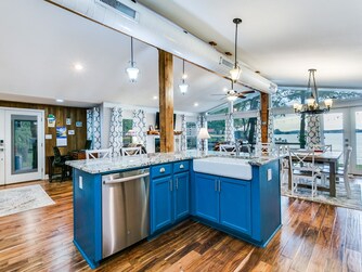 Waterfront Lake LBJ Retreat | Monthly Furnished Rental - Photo 10