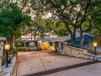 Waterfront Lake LBJ Retreat | Monthly Furnished Rental - Photo 12