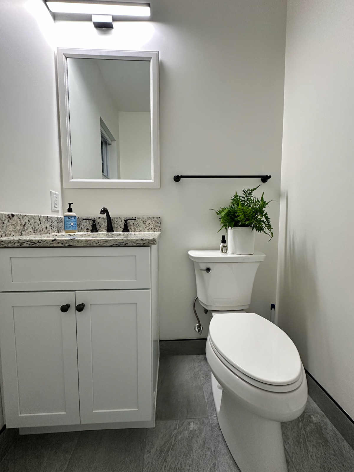 Charming Home | Quiet Neighborhood | Travel Nurse Friendly - Photo 3