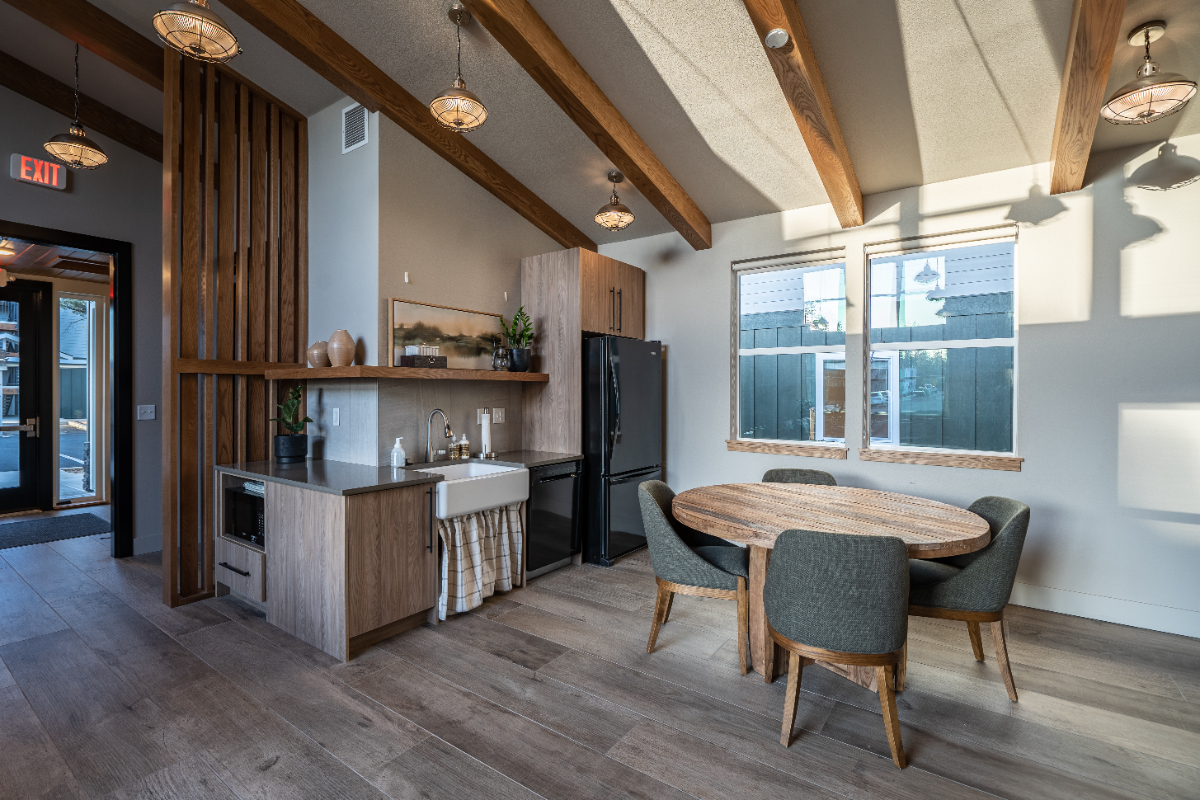 Modern Mountain Living Community with 24/7 Fitness Center - Pet Friendly - Sauna - On-Site Dog Park-Clubhouse - Photo 6