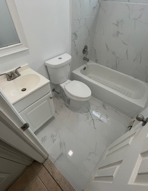 Cozy Studio apartment with private entrance close to ALL mid-island. - Photo 4