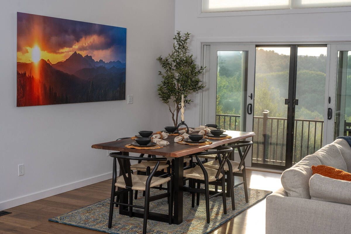 Panoramic Mountain Views| Private Retreat - Photo 3