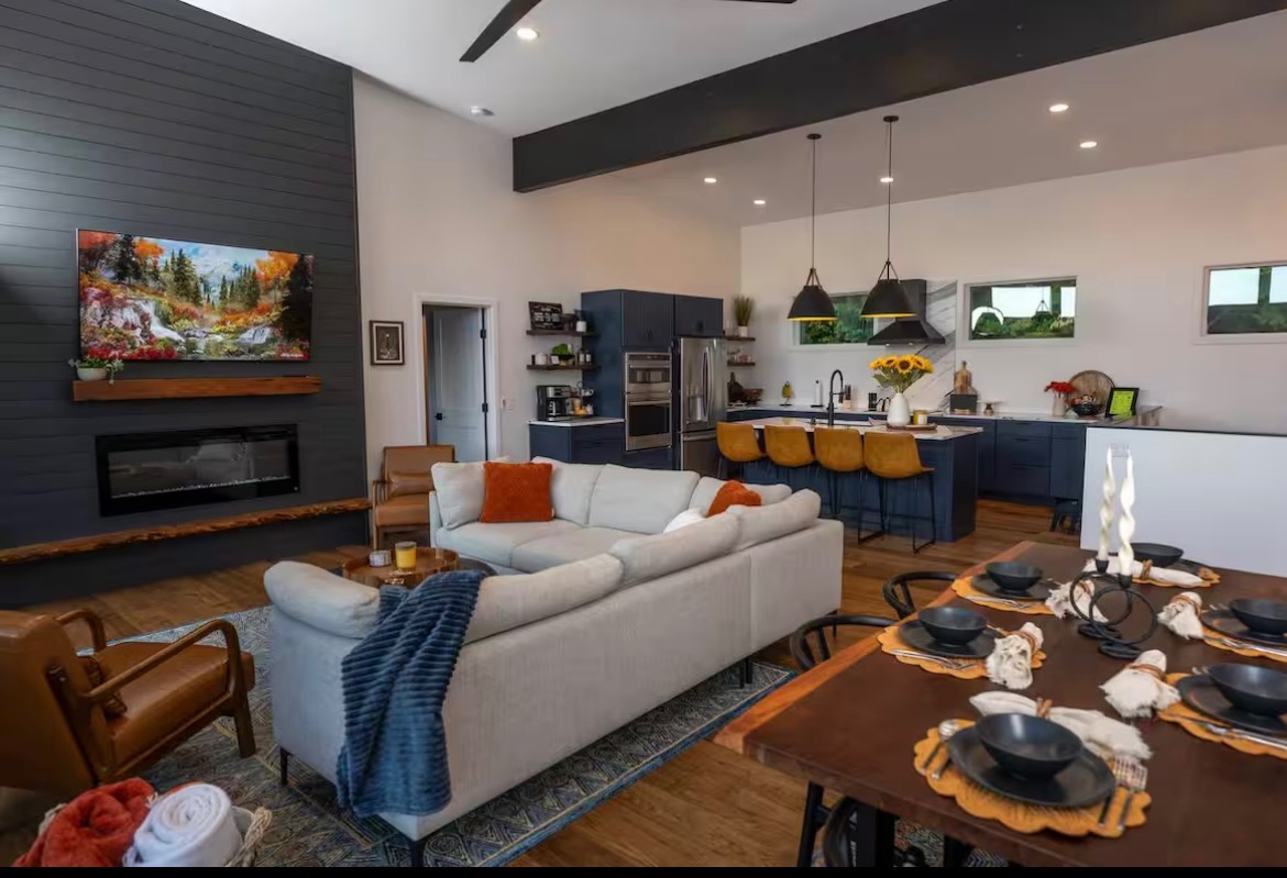 Panoramic Mountain Views| Private Retreat - Photo 2
