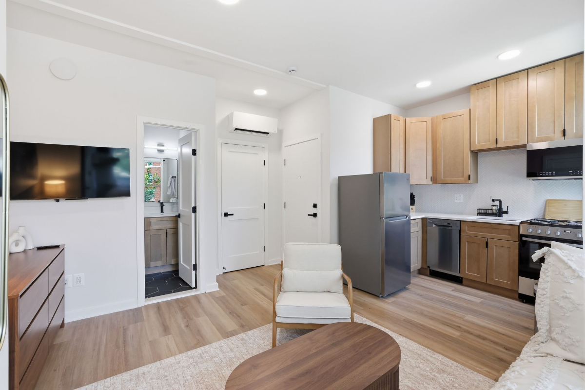Furnished Studio on Capitol Hill | Utilities & WiFi Included | On-Site Laundry - Photo 6