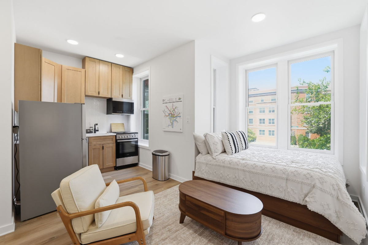 Furnished Studio on Capitol Hill | Utilities & WiFi Included | On-Site Laundry - Photo 8