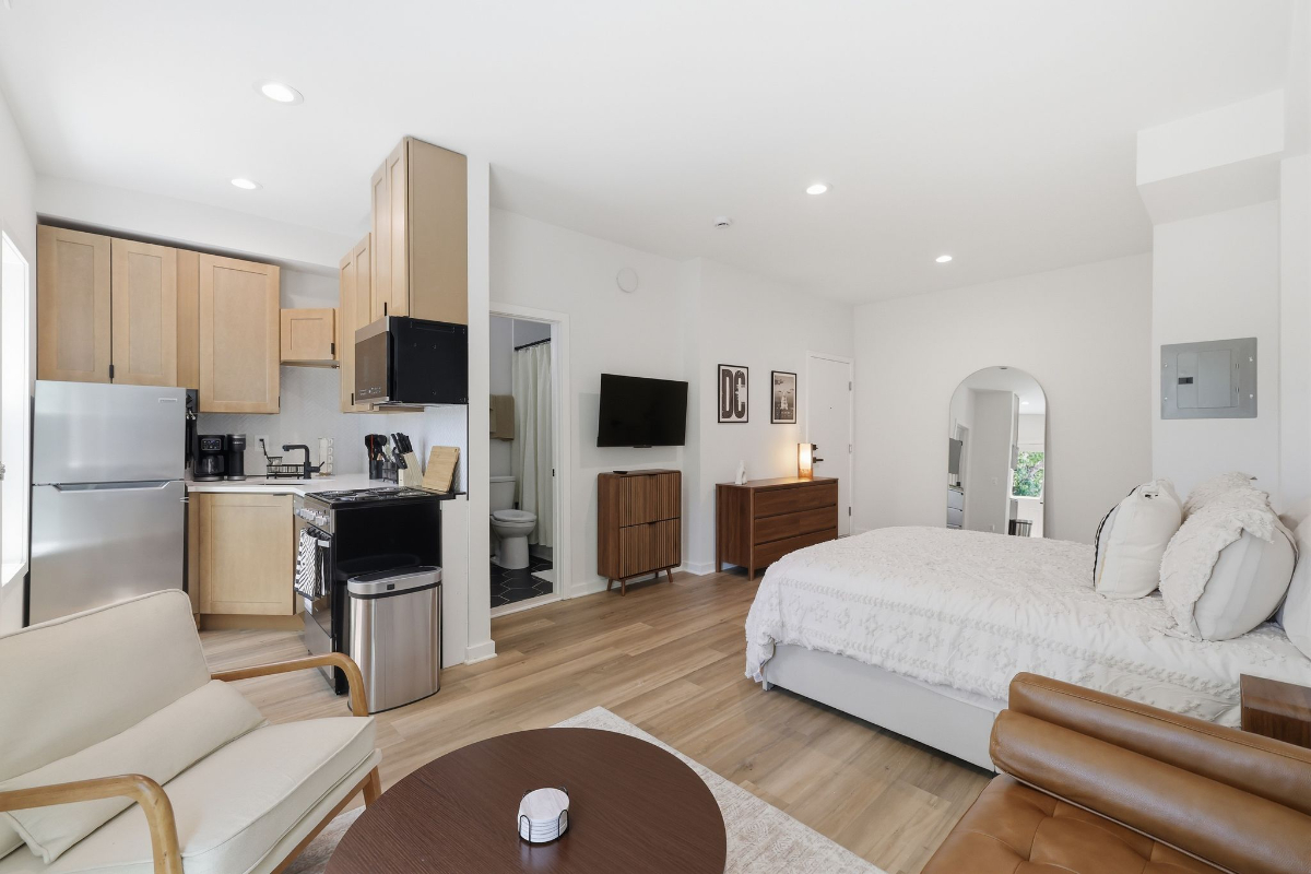 Furnished Studio on Capitol Hill | Utilities & WiFi Included | On-Site Laundry - Photo 7