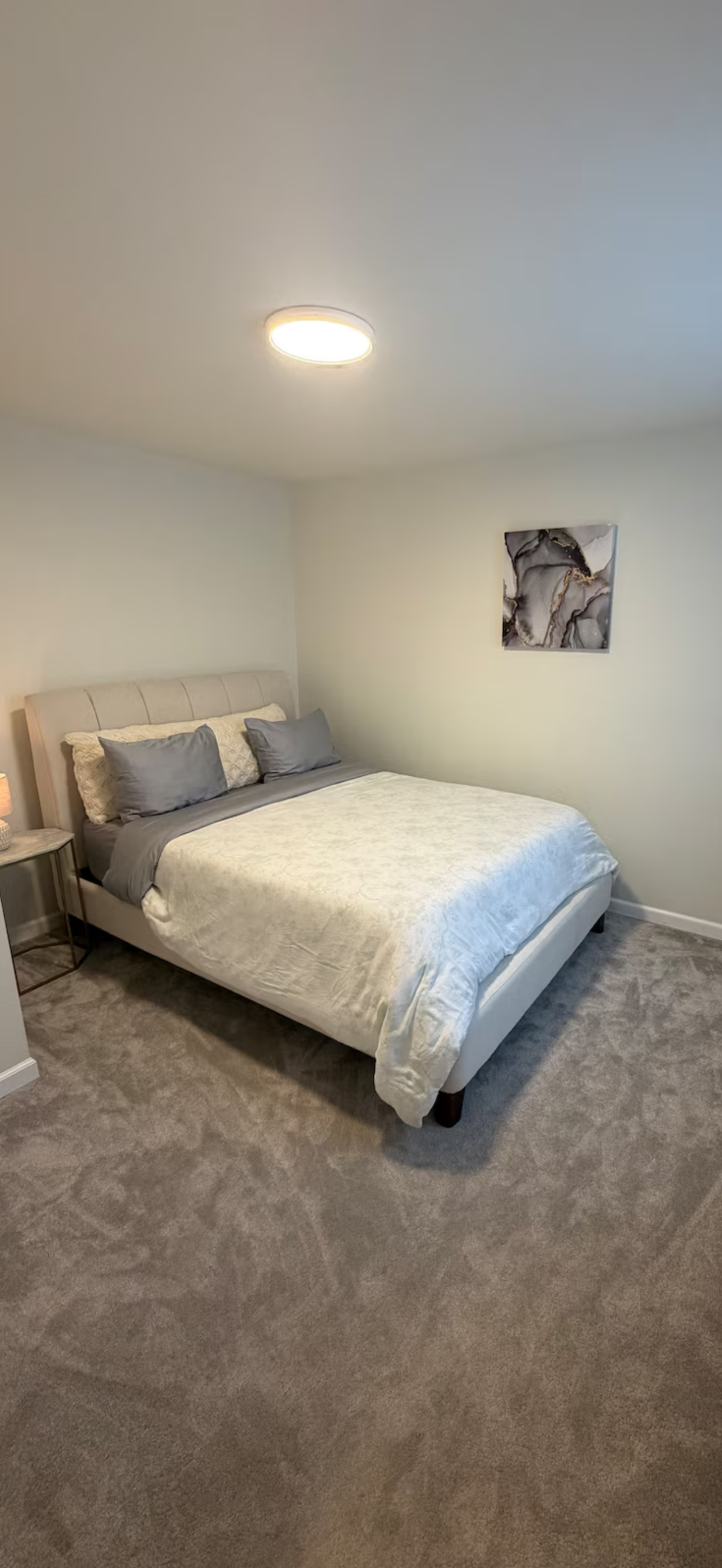 West Side Minutes to Airport 2Beds 1.5 bath airport townhouse - Photo 4