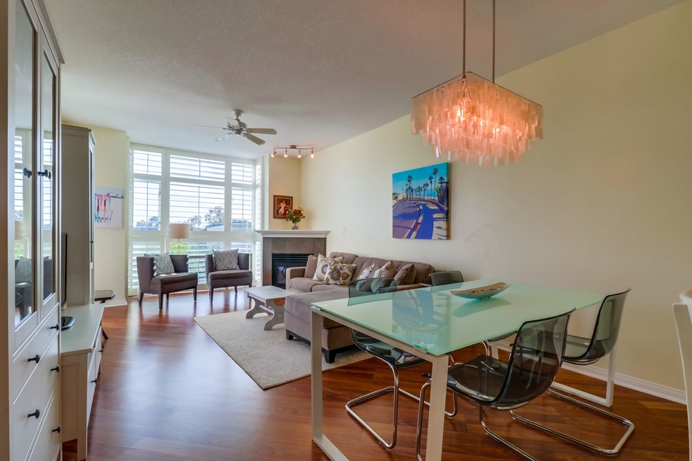 2B 2B Downtown Living with Quiet Residential Feel - Photo 3