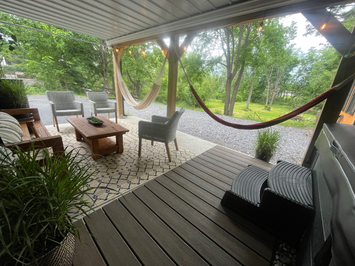 Private Suite with Covered Hot Tub & Peaceful Wooded Setting - Photo 2