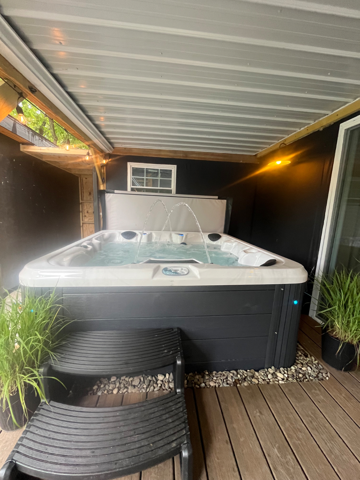 Private Suite with Covered Hot Tub & Peaceful Wooded Setting - Photo 7