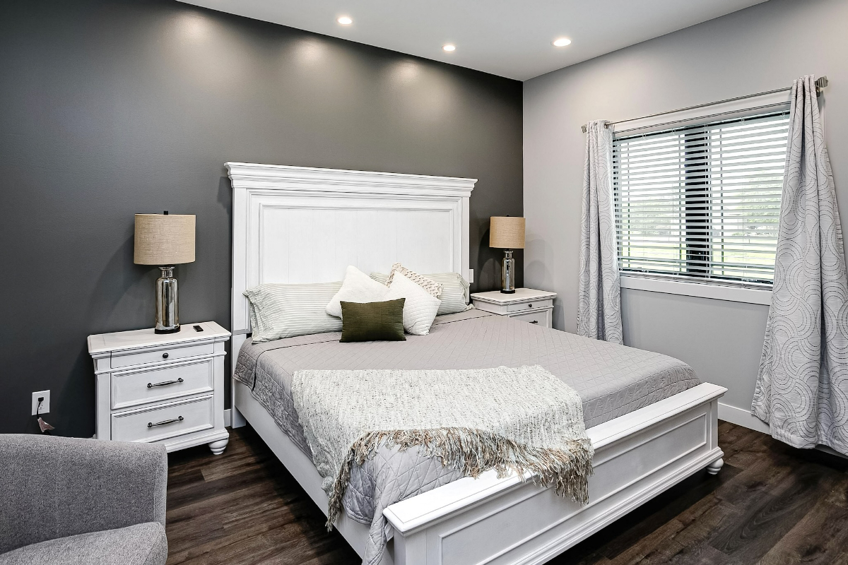 Fox Run Villa - NEW Build 3 bed, 3 bath, Golf Course nearby - Photo 11