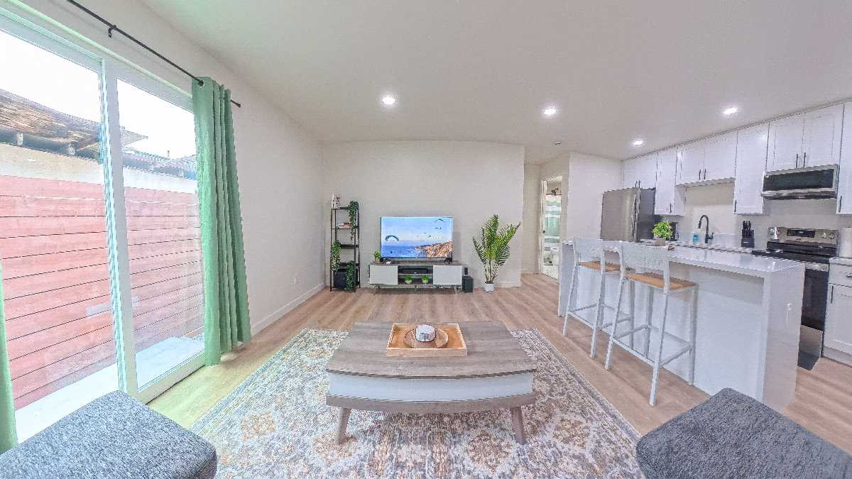 Renovated 1BR Near Balboa Naval Medical, Kaiser Zion + Scripps | Fast Fiber + Parking - Photo 2
