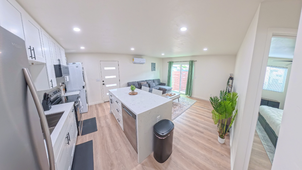 Renovated 1BR Near Balboa Naval Medical, Kaiser Zion + Scripps | Fast Fiber + Parking - Photo 3