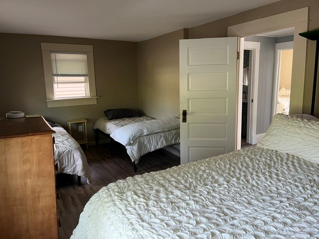 Comfortable 3BR home, close to water, activities, city - Photo 6