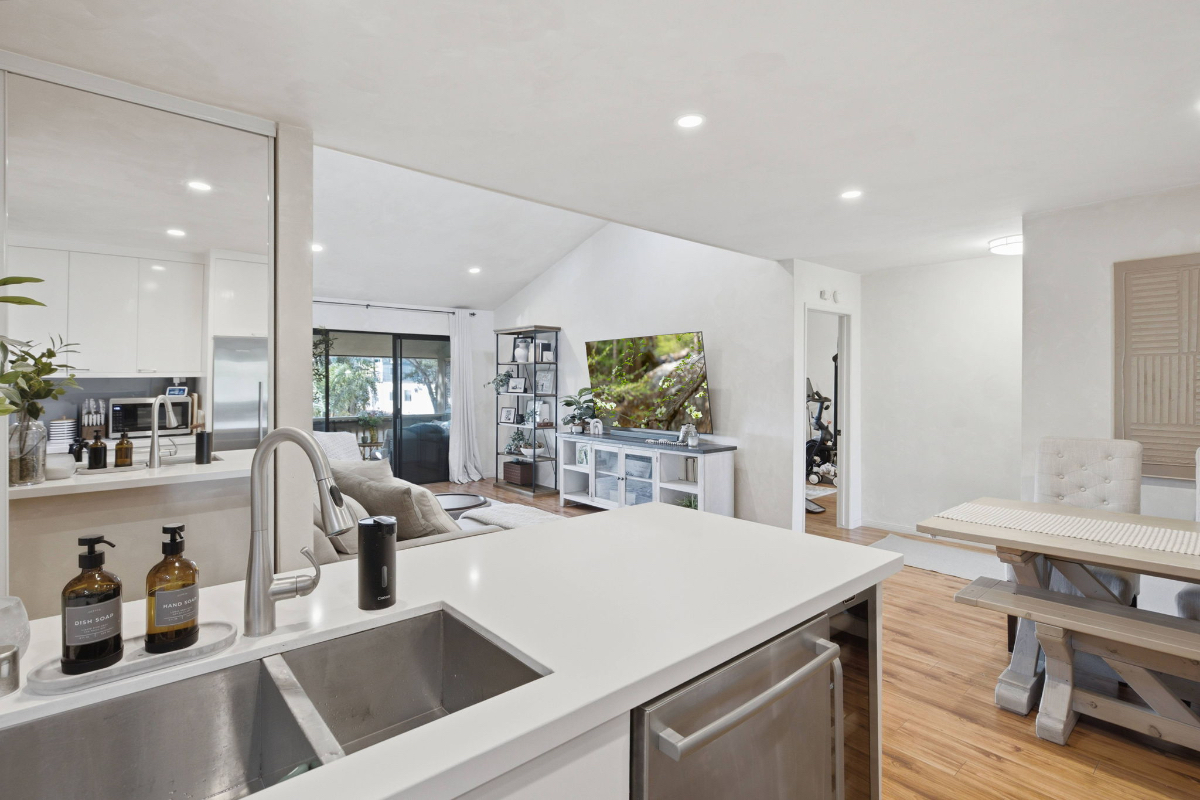 Move-In Ready Dual-Suite Condo in the Heart of Pacific Beach - Photo 3