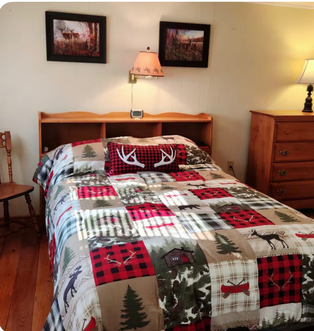 Peaceful 50-Acre Retreat | Fully Furnished | Nature & Privacy - Photo 6