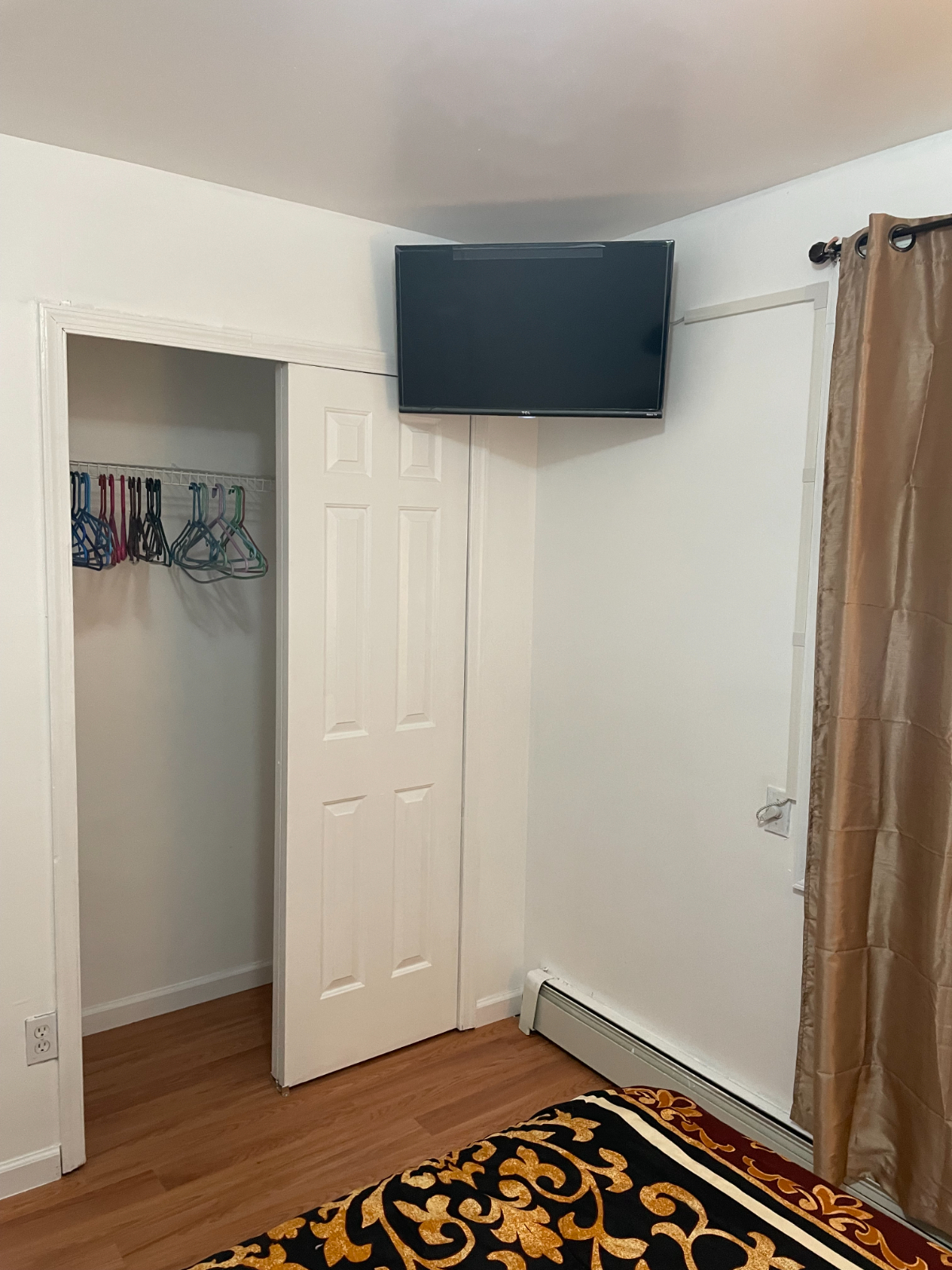 Dreamy 3 Bedrooms with Master / 2Baths - Photo 4